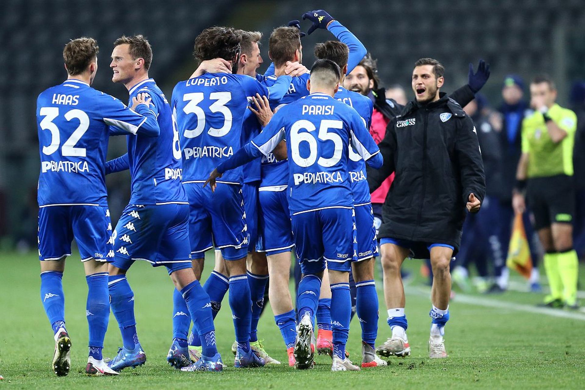 过将头发打 过将头发打